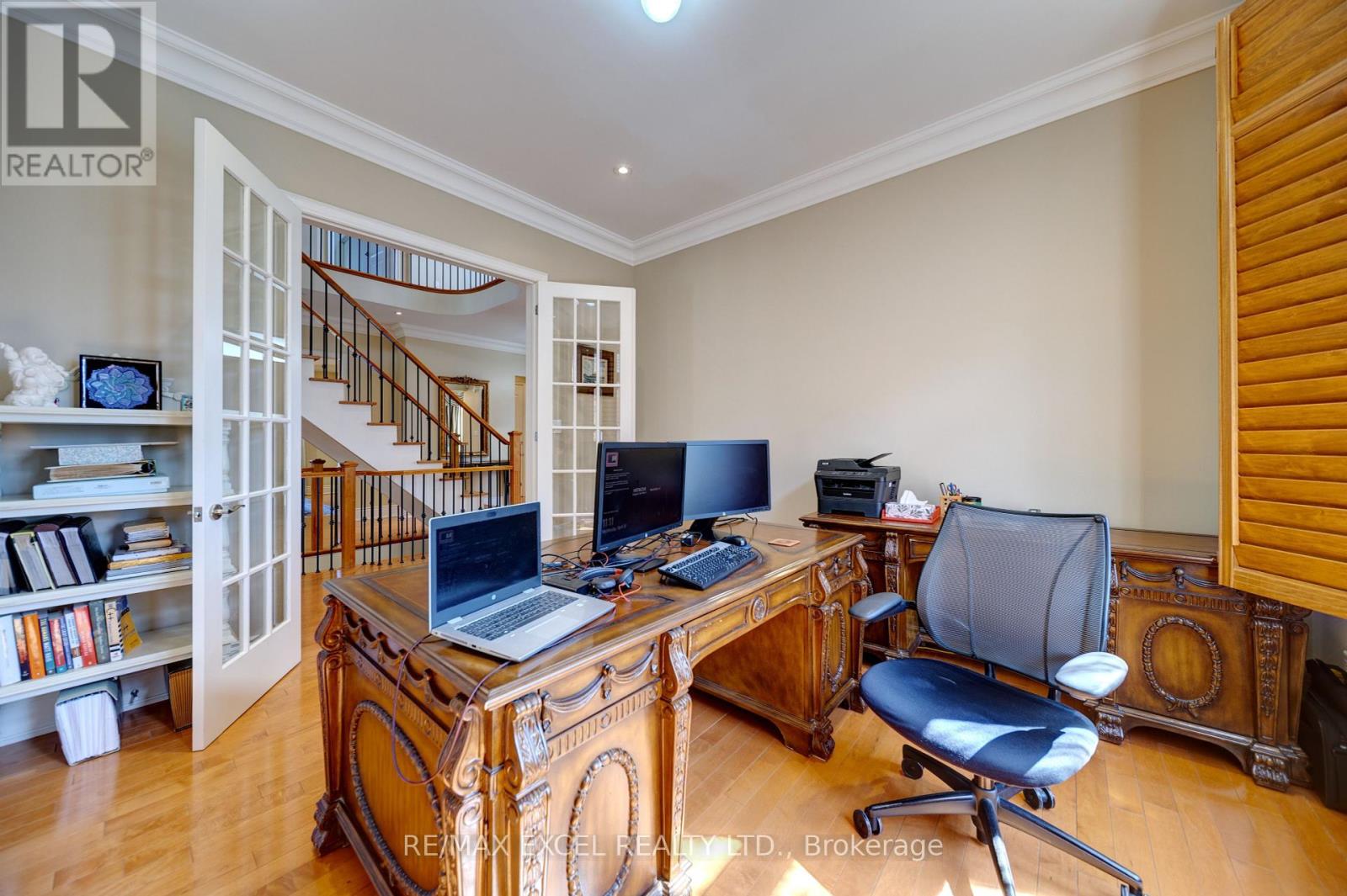 8 Country Club Drive, King, Ontario  L7B 1M5 - Photo 11 - N12114648