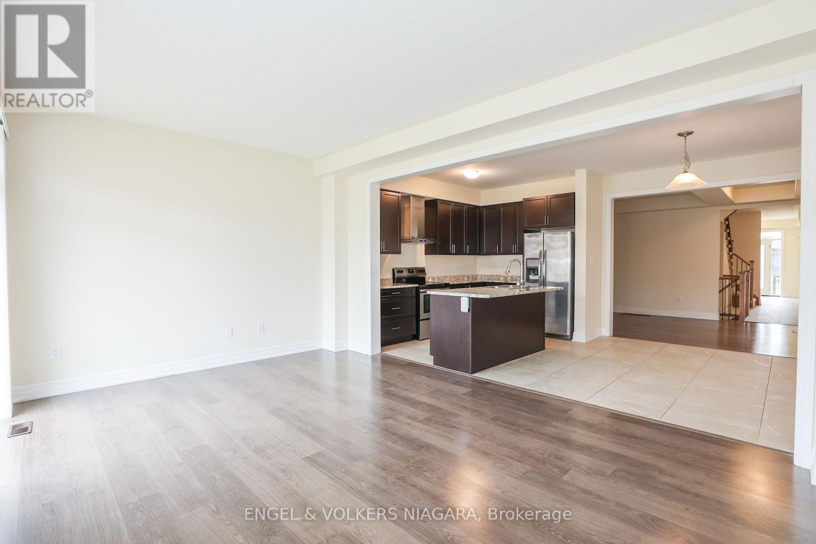 9514 Tallgrass Avenue, Niagara Falls (Lyons Creek), Ontario  L2G 0Y2 - Photo 13 - X12121940