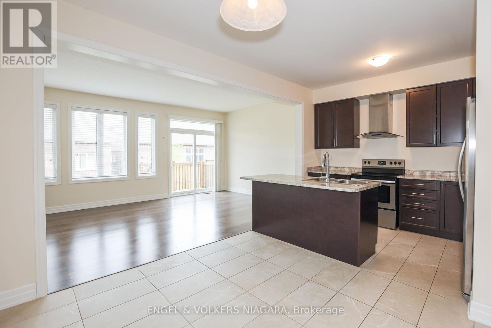 9514 Tallgrass Avenue, Niagara Falls, Ontario  L2G 0Y2 - Photo 8 - X12121940