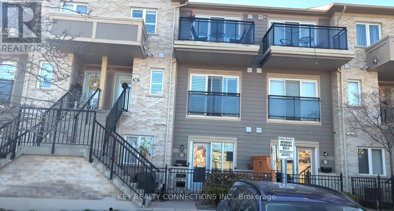79 - 60 Fairwood Circle, Brampton, Ontario  L6R 0Y6 - Photo 2 - W12109378