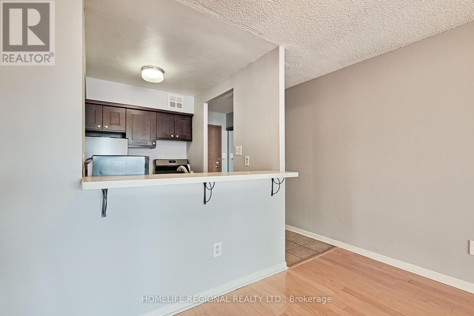 617 - 44 St Joseph Street, Toronto, Ontario  M4Y 2W4 - Photo 8 - C12121945