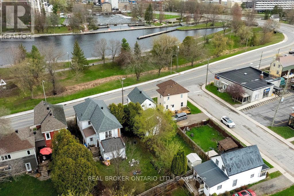 9 Lombard Street, Smiths Falls, Ontario  K7A 4E8 - Photo 24 - X12121924