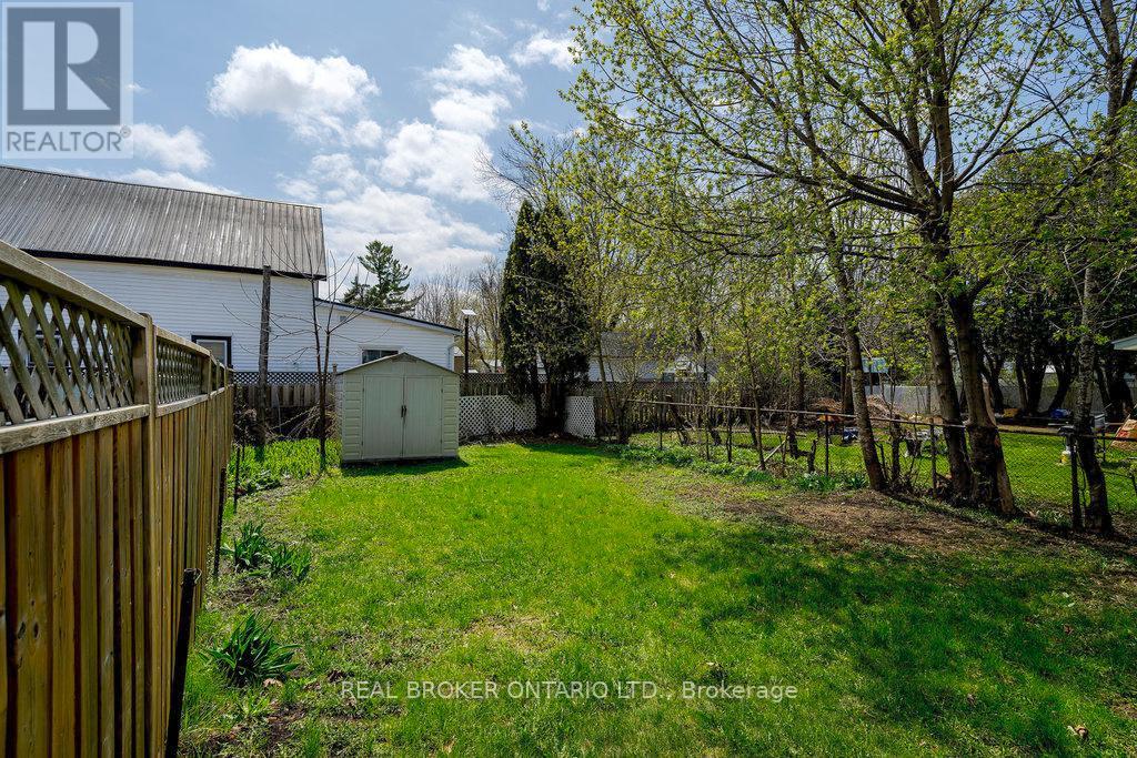9 Lombard Street, Smiths Falls, Ontario  K7A 4E8 - Photo 25 - X12121924