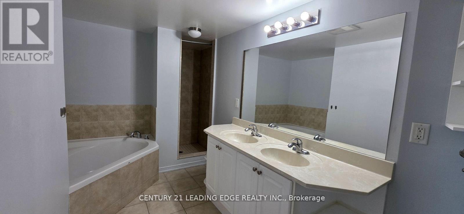 Ph204 - 18 Valley Woods Road, Toronto, Ontario  M3A 0A1 - Photo 22 - C12121476