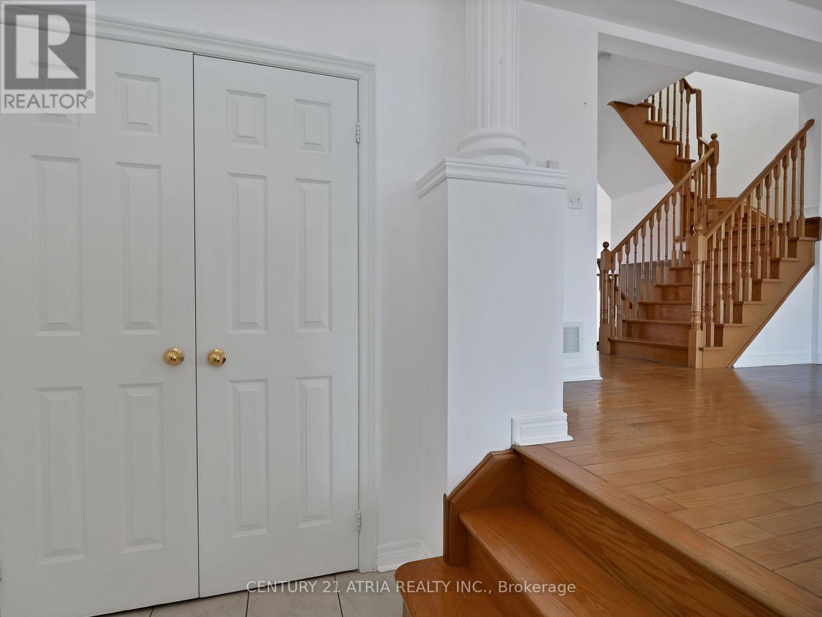 Property at 153 WRIGHT AVENUE image 4