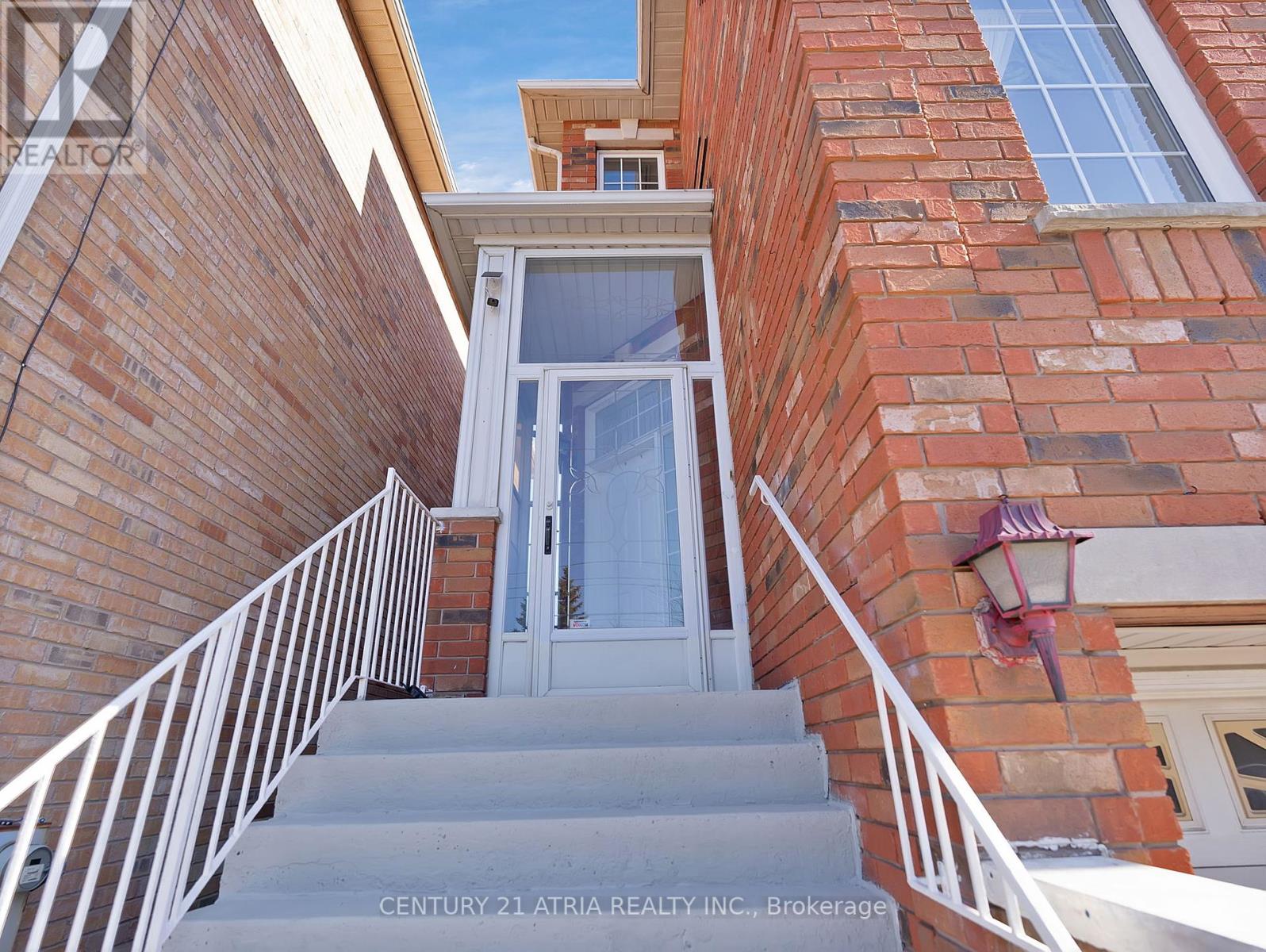 Property at 153 WRIGHT AVENUE image 3