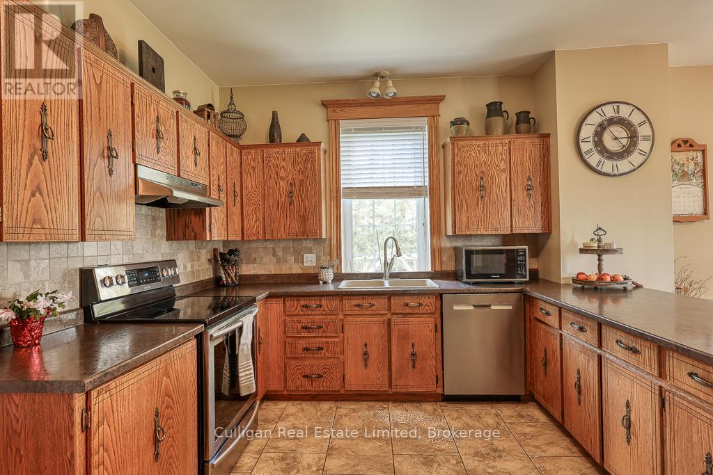 2599 Bruce Road 15 Road, Kincardine, Ontario  N0G 2T0 - Photo 11 - X12121795