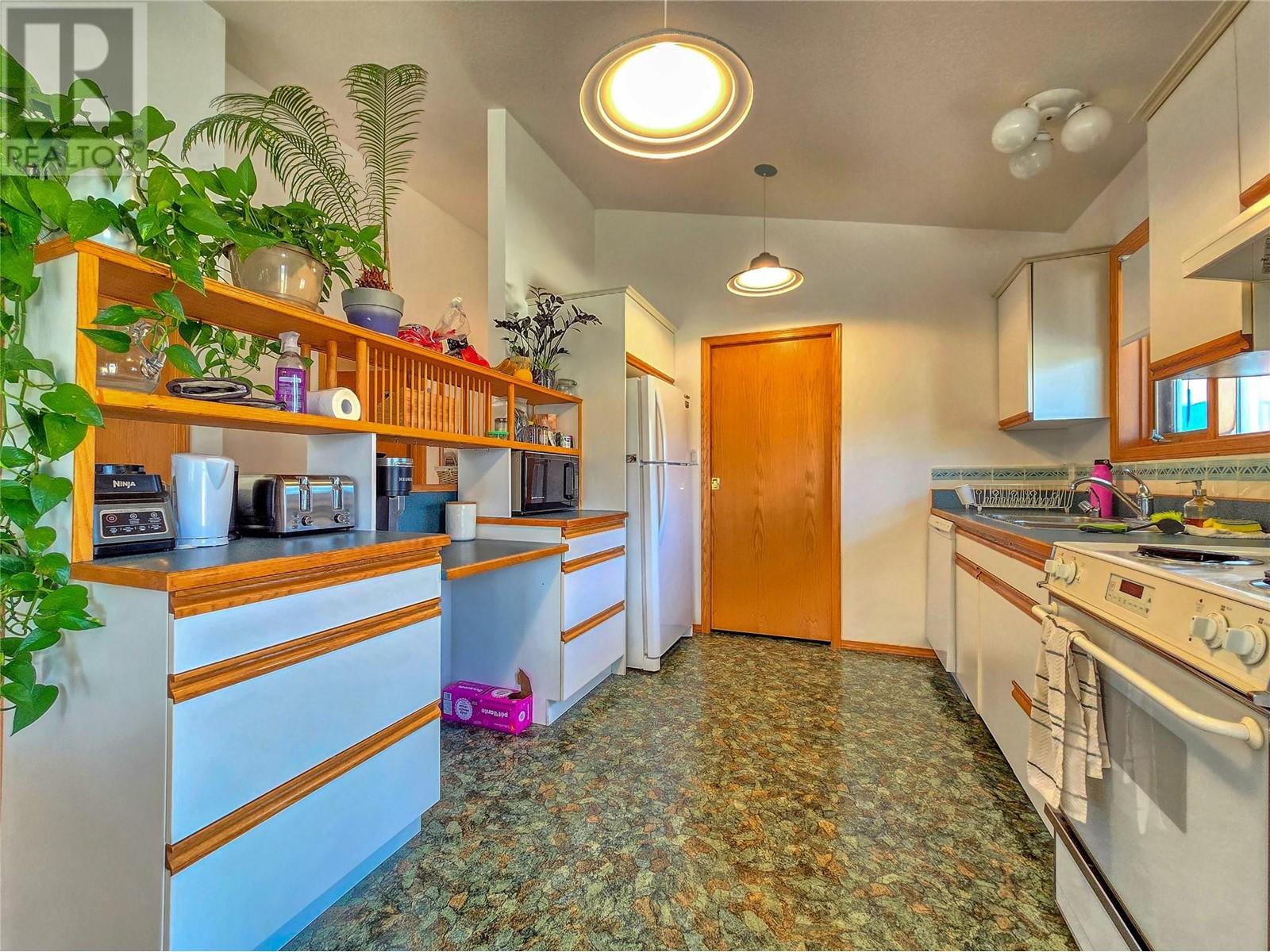2031 13th Avenue, Invermere, British Columbia  V0A 1K4 - Photo 22 - 10344502
