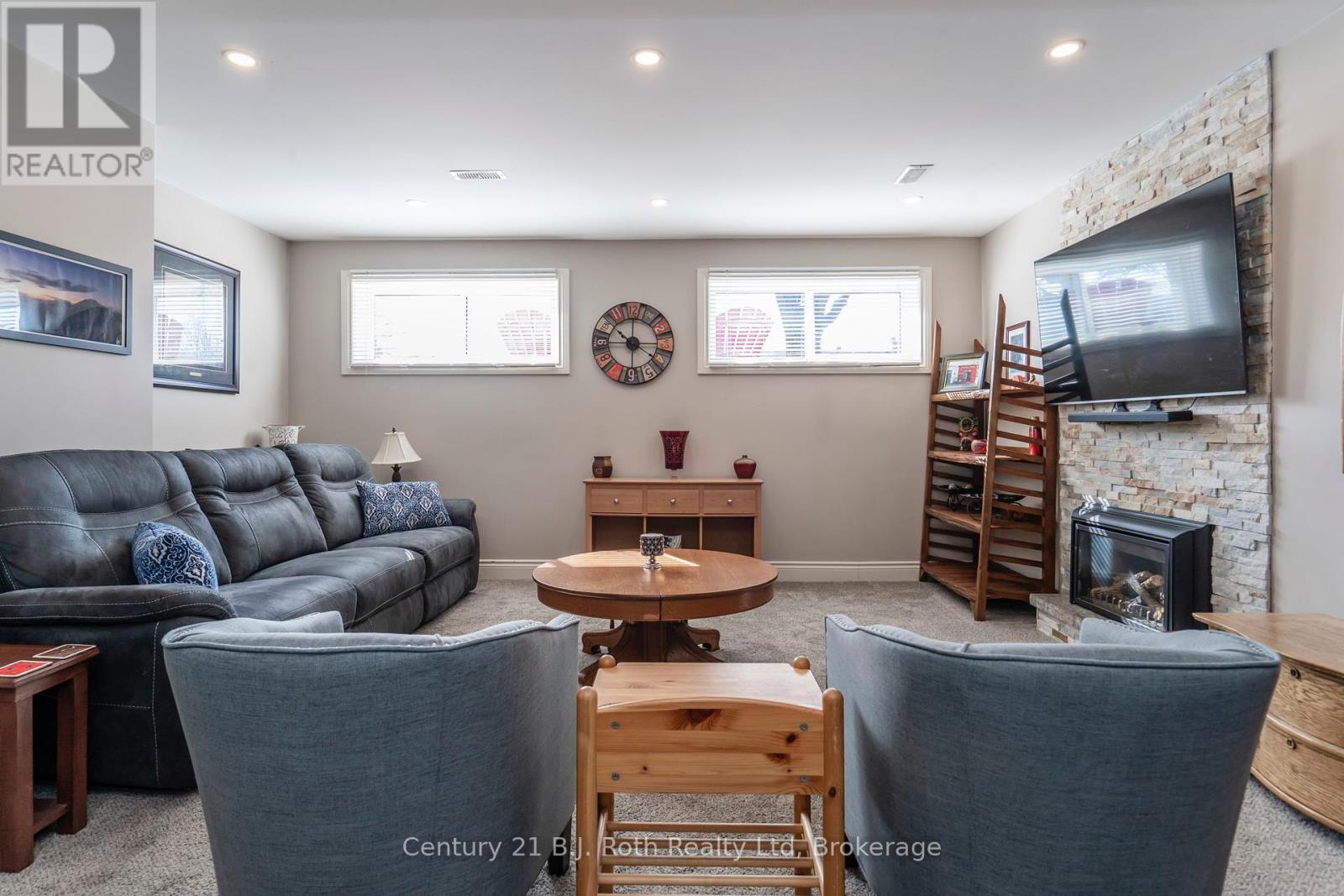 1055 Glen Eagles Crescent, Midland, Ontario  L4R 2R2 - Photo 20 - S12089575