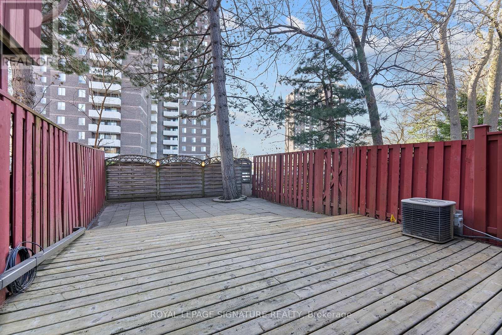30 Bards Walkway, Toronto, Ontario  M2J 4T9 - Photo 28 - C12112542