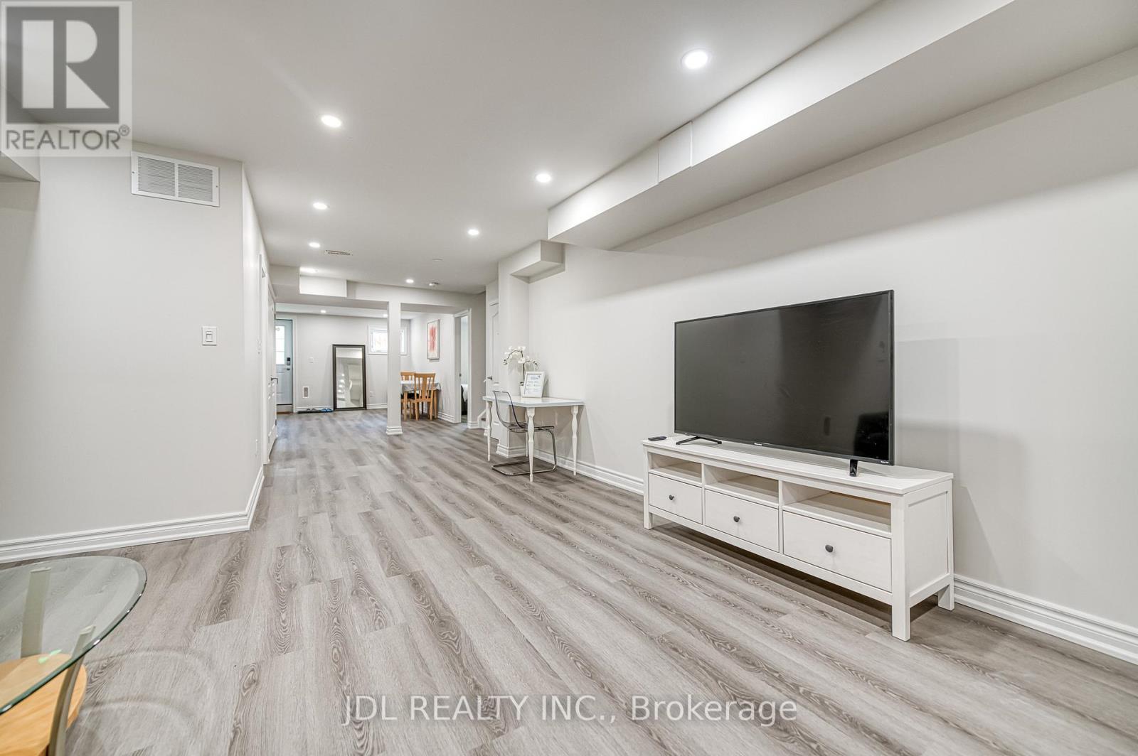 45 Foshan Avenue, Markham, Ontario  L6C 0R6 - Photo 26 - N12121829