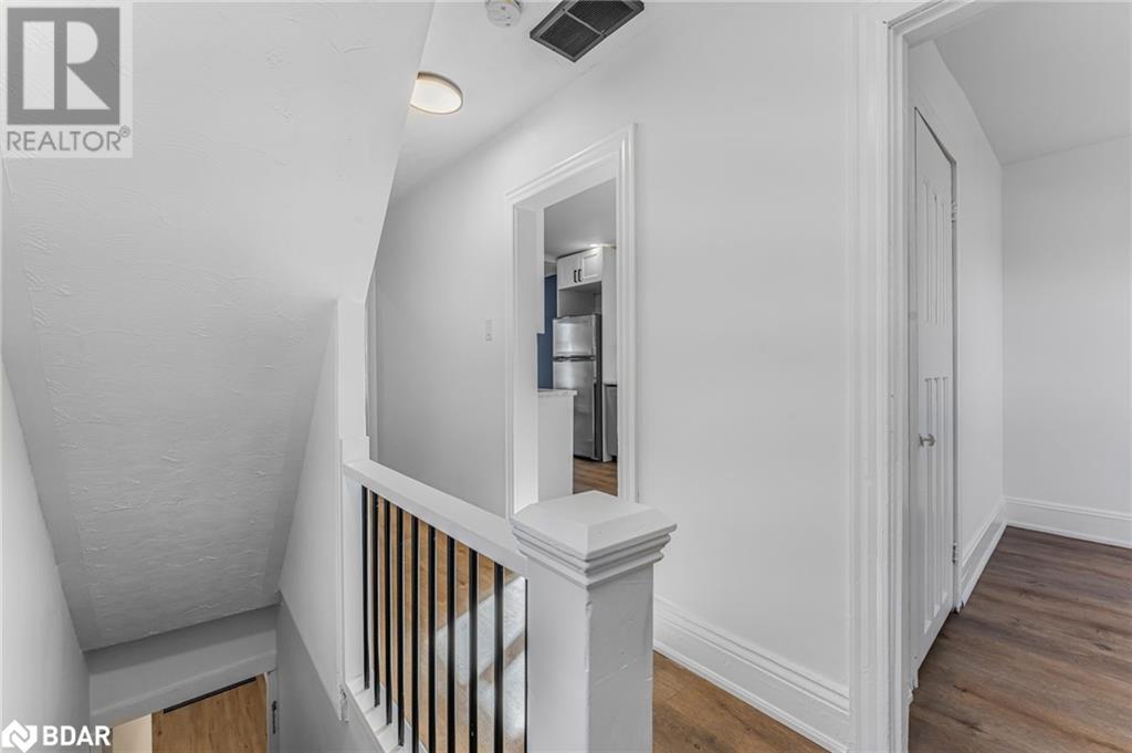 57 Stirton Street, Hamilton, Ontario  L8L 6E7 - Photo 3 - 40724404