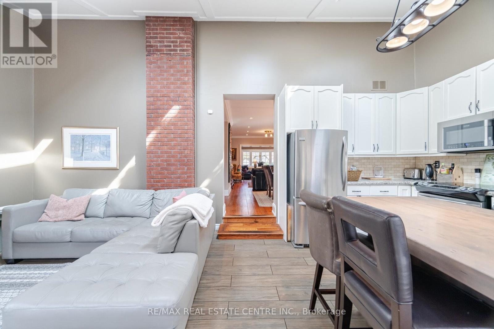 30 Frederick Street, Brampton, Ontario  L6Y 1G4 - Photo 15 - W12121813
