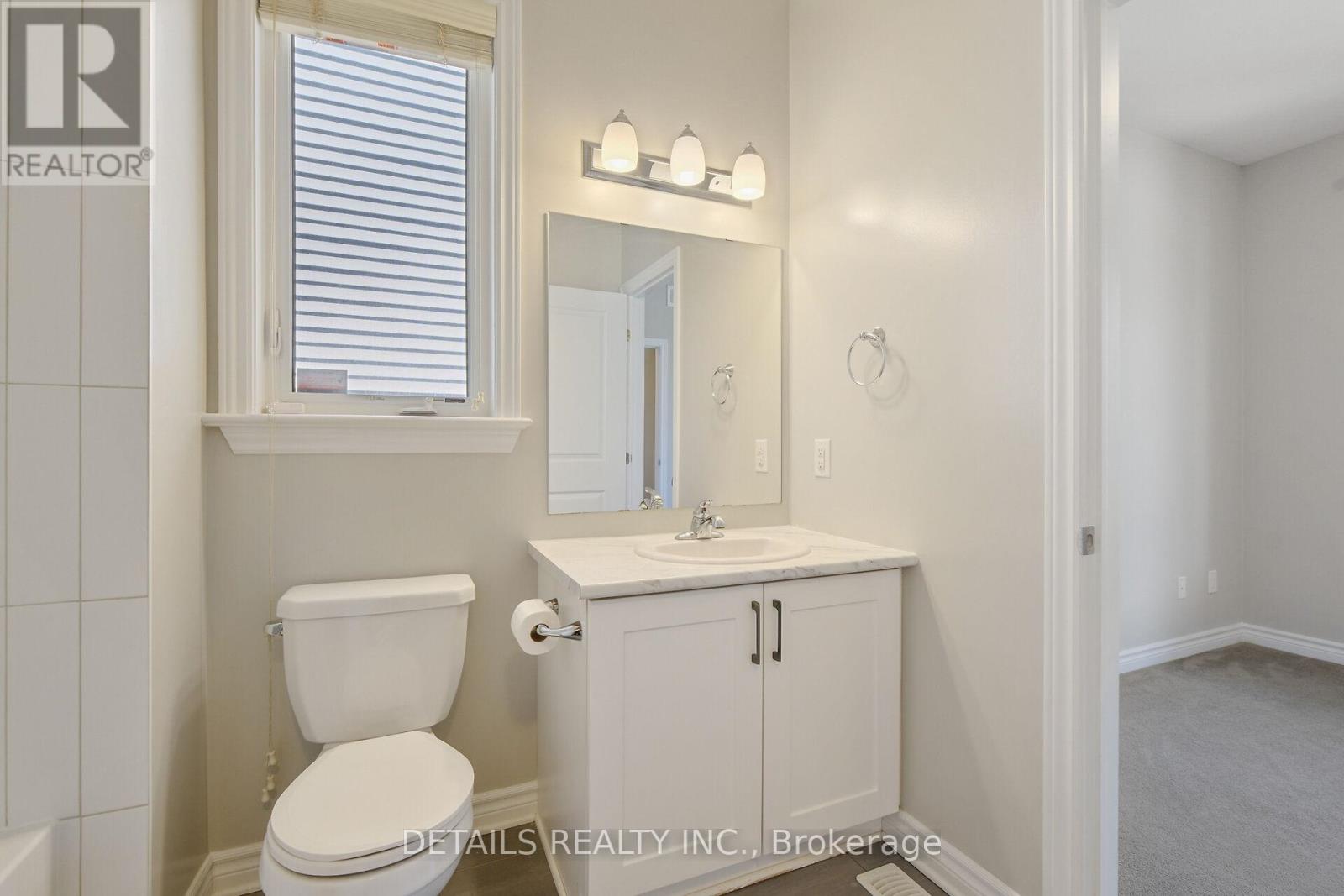 313 Gracewood Crescent, Ottawa, Ontario  K1T 0J7 - Photo 10 - X12118836