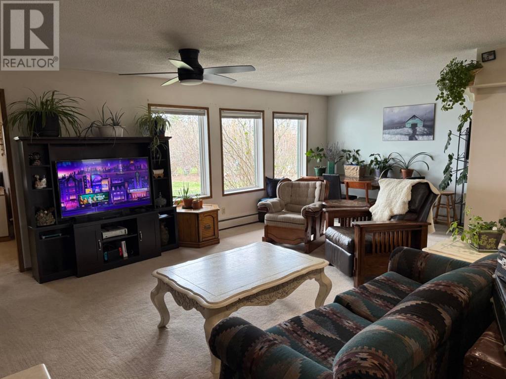 402 1 Avenue, Warner, Alberta  T0K 2L0 - Photo 27 - A2217003