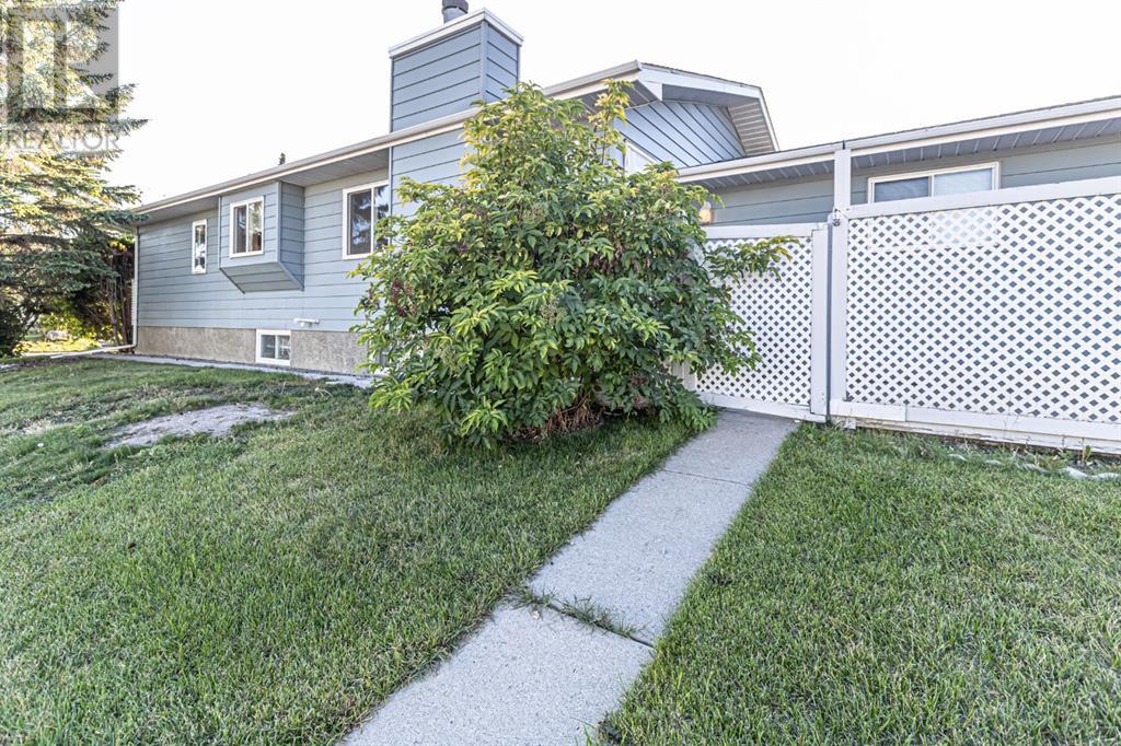 Property at 3908 14 Avenue NE image 3