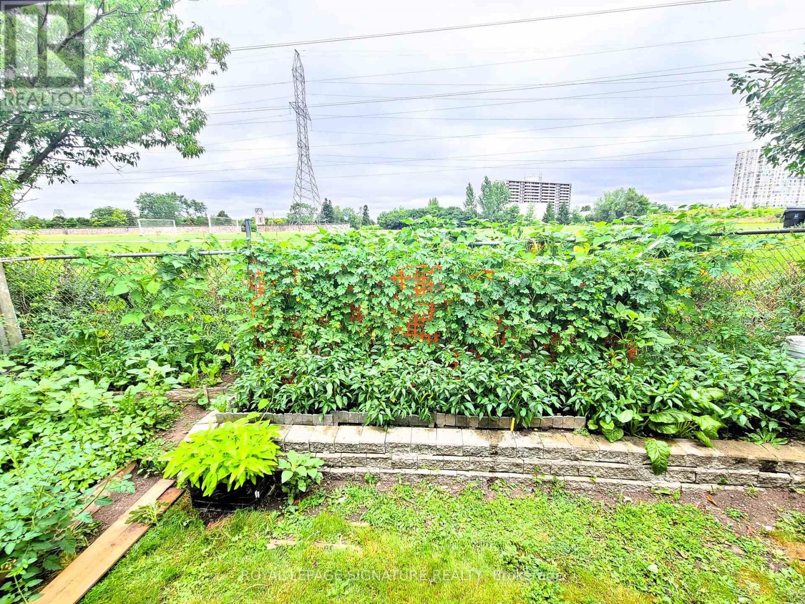 20 Henry Welsh Drive, Toronto, Ontario  M2R 3P4 - Photo 16 - C12121976