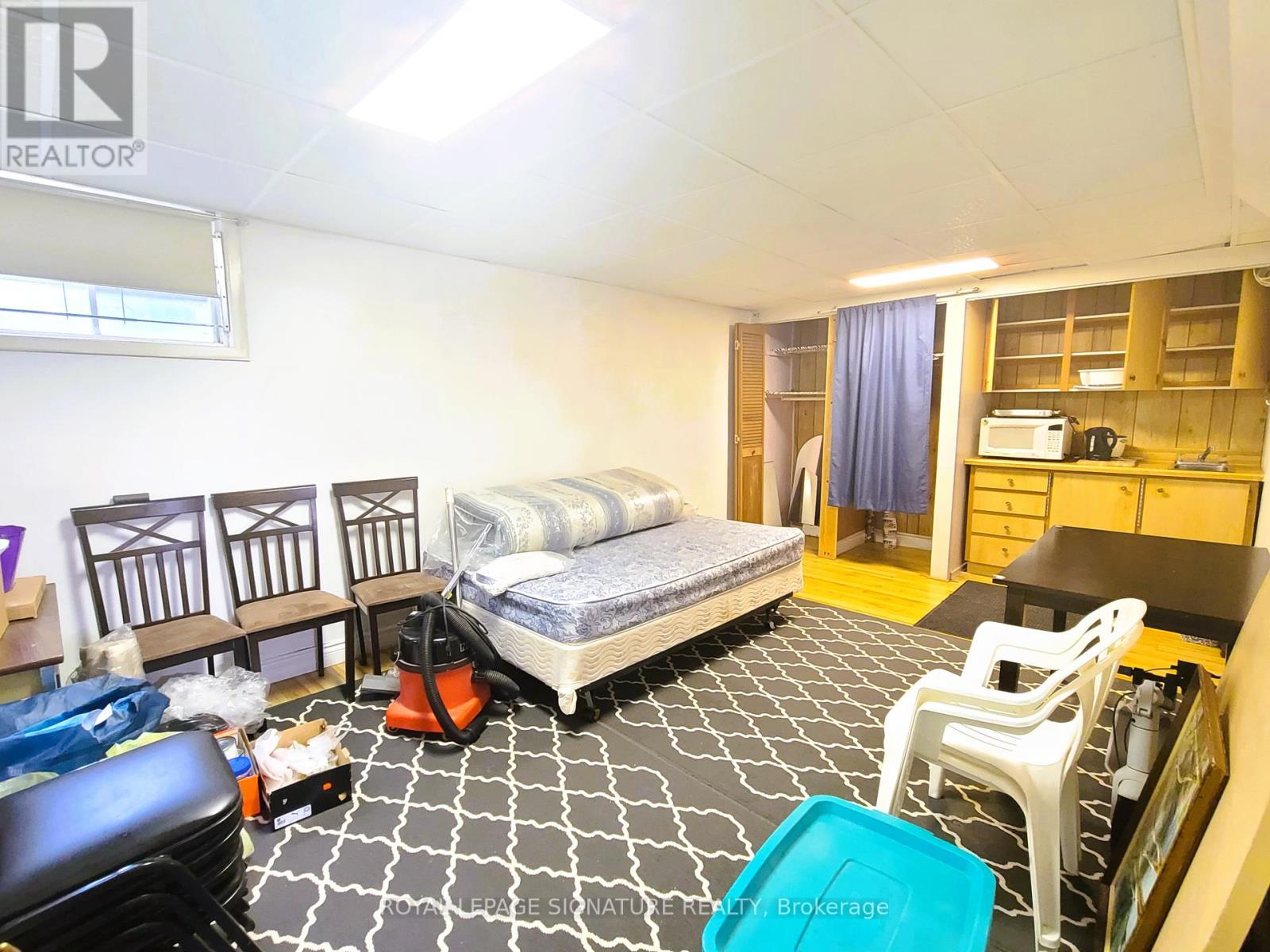 20 Henry Welsh Drive, Toronto, Ontario  M2R 3P4 - Photo 8 - C12121976