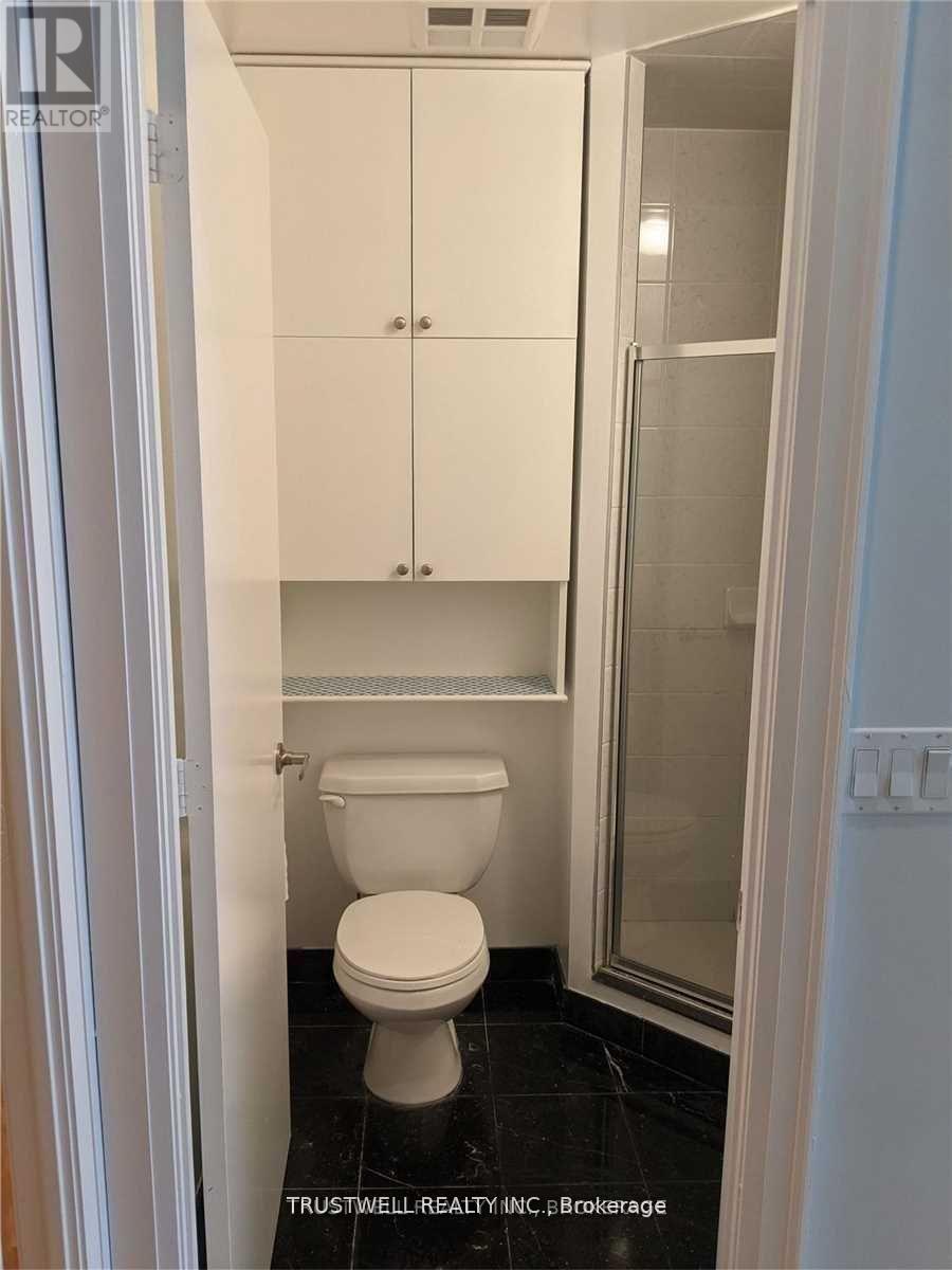 1501 - 7 King Street E, Toronto, Ontario  M5C 3C6 - Photo 18 - C12122009