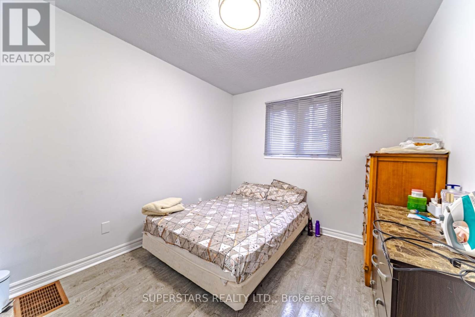 23 Lord Sydenham Court, Toronto, Ontario  M1W 3S4 - Photo 14 - E12122001