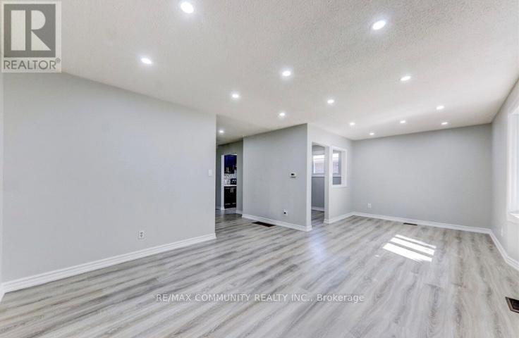 822 Central Park Boulevard N, Oshawa, Ontario  L1G 6B1 - Photo 2 - E12122023
