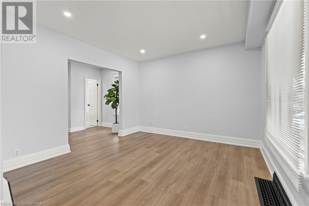 Property at 2 BERRYMAN Avenue image 5