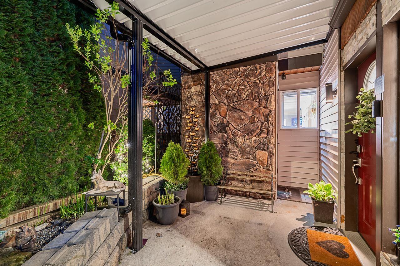 Property at 118 SPRINGFIELD DRIVE image 3
