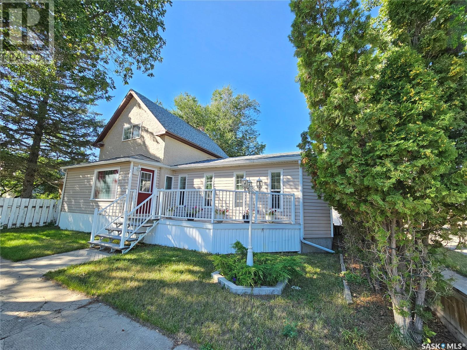 Property at 408 Duffield STREET W image 1