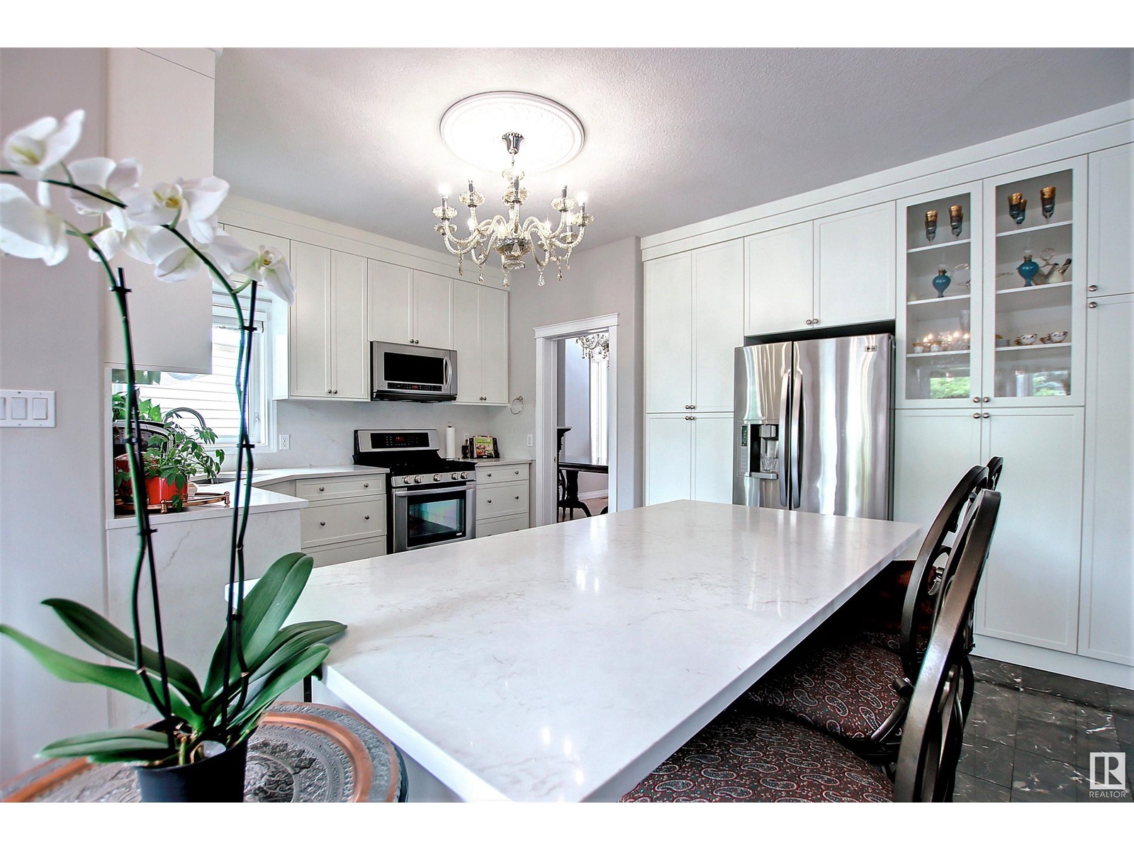 329 HEATH RD NW, Edmonton, Alberta