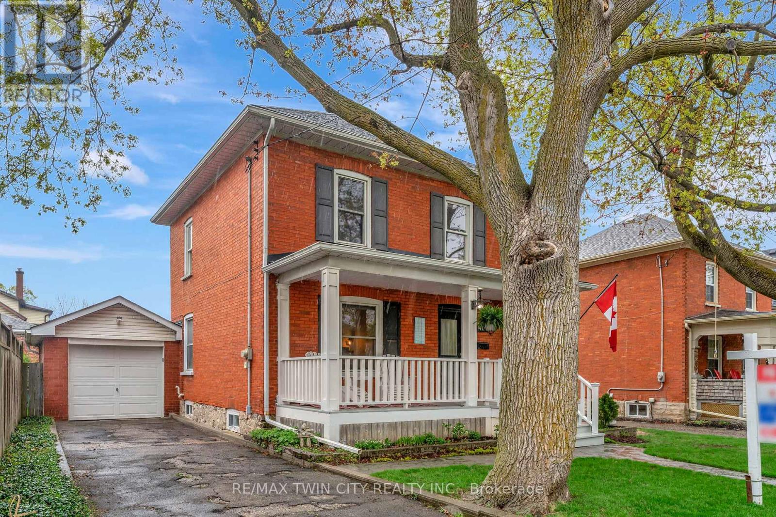 Property at 442 LOWTHER STREET S image 1