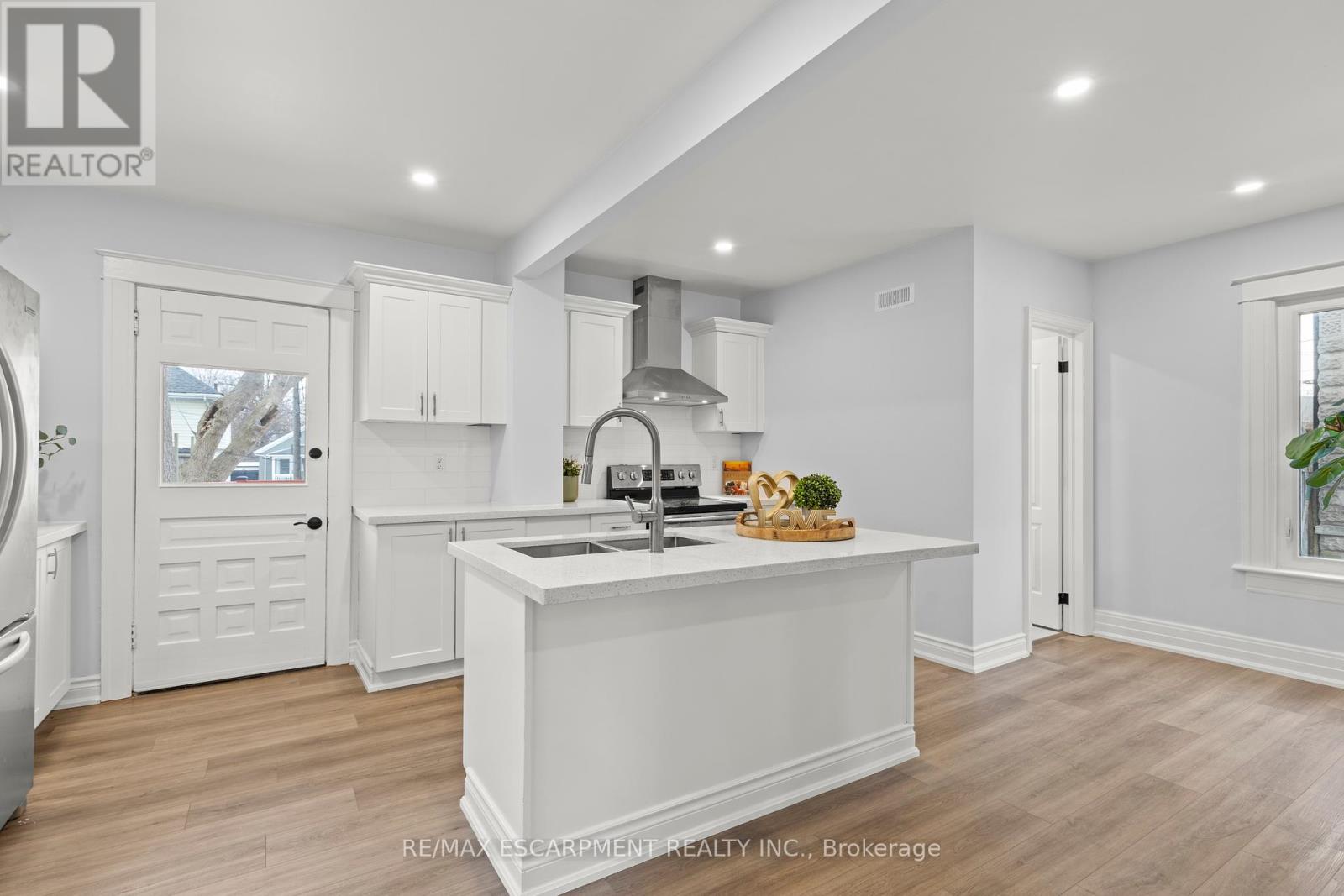 2 Berryman Avenue, St. Catharines, Ontario  L2R 3W9 - Photo 15 - X11951029