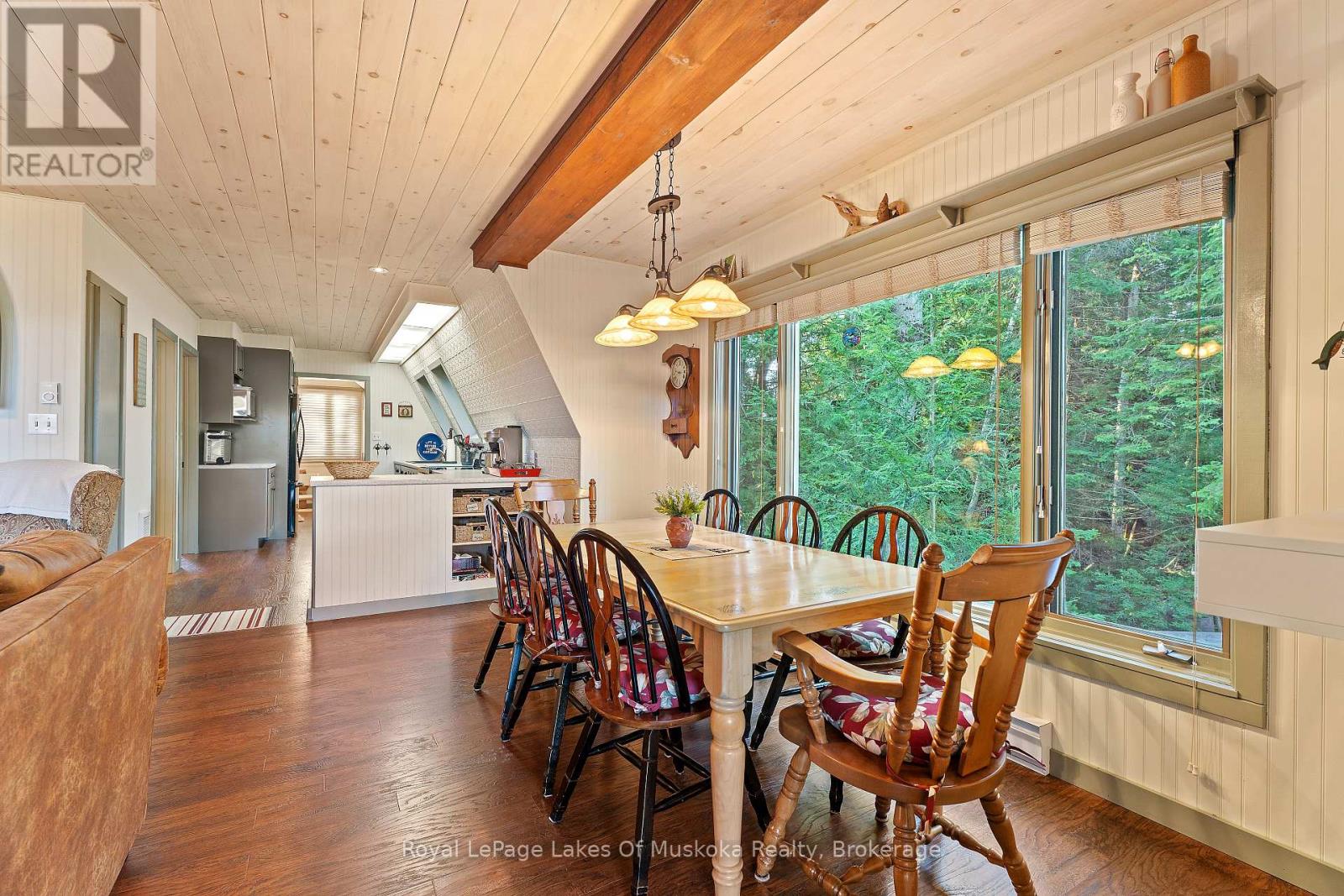1025 Mccabe Road, Lake Of Bays, Ontario  P0B 1A0 - Photo 19 - X12122053