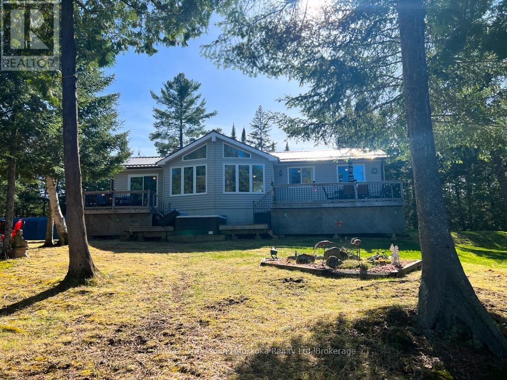 471 North Meadowcove Road, Whitestone, Ontario  P0A 1G0 - Photo 2 - X12122055