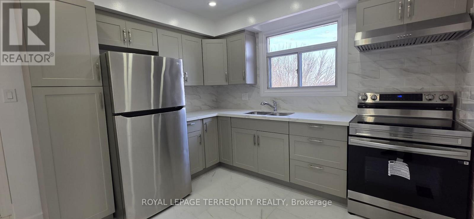 Main Floor - 1349 Davenport Road, Toronto (Corso Italia-Davenport), Ontario  M6H 2H5 - Photo 17 - W12108845
