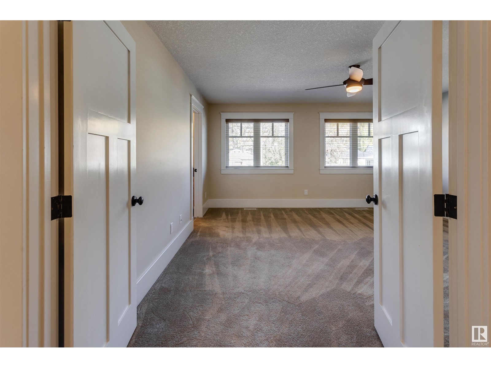 Property at 11026 80 AV NW image 2