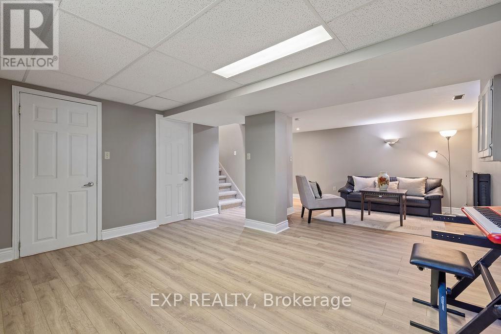 1451 Sixth Line, Oakville, Ontario  L6H 1X6 - Photo 31 - W12116250