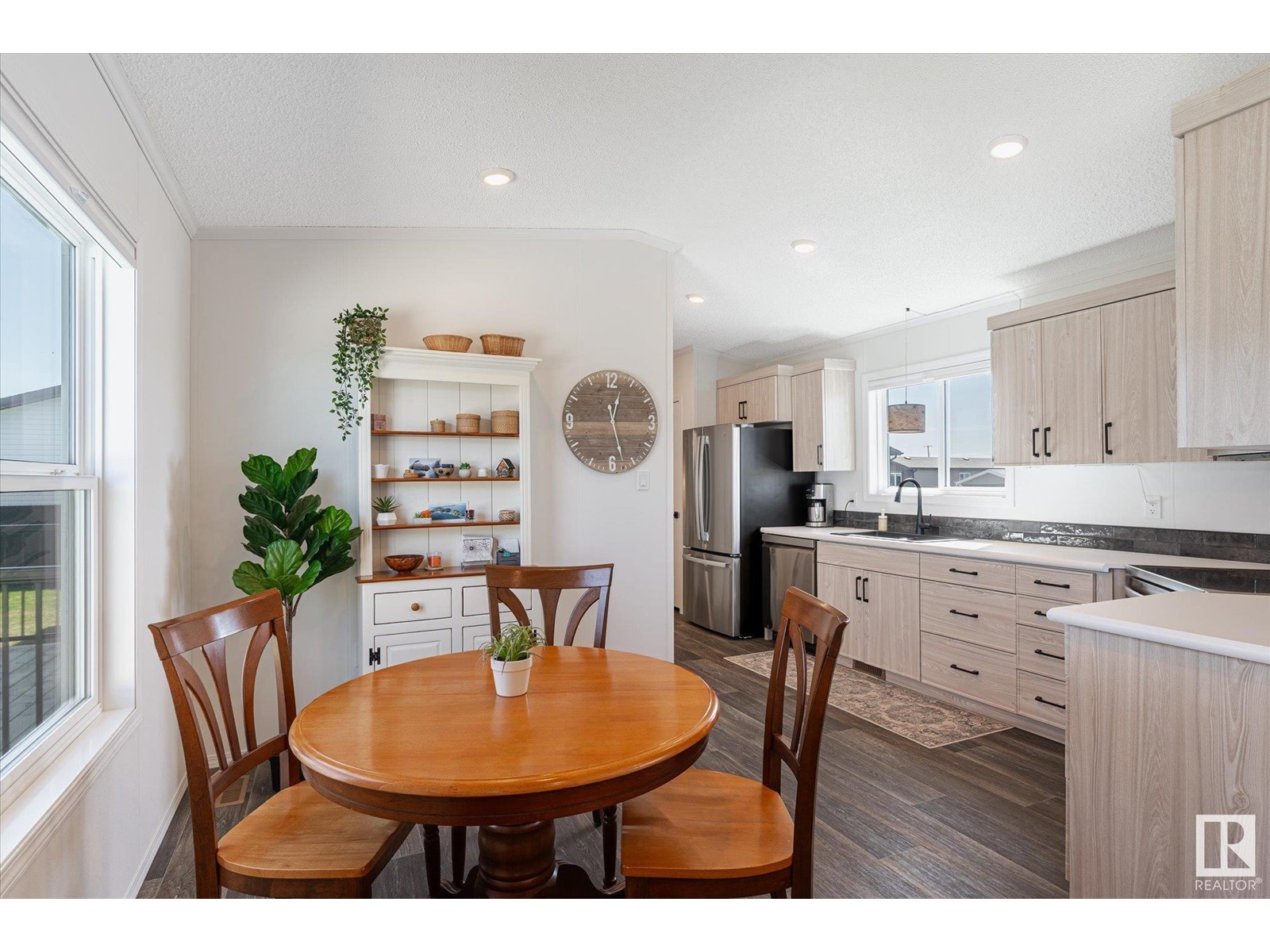 105 Lily Ln, Morinville, Alberta  T8R 2P7 - Photo 18 - E4434303