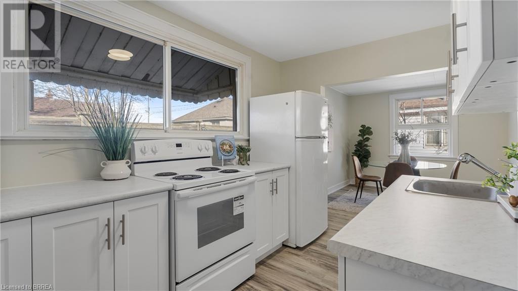 Property at 248 SYDENHAM Street image 5