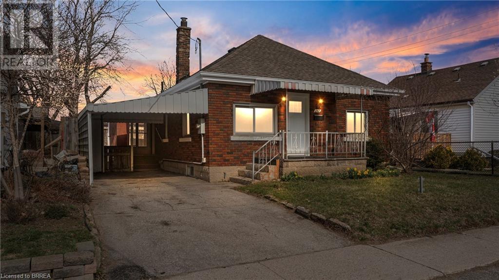 248 Sydenham Street, Brantford, Ontario  N3R 3Z8 - Photo 2 - 40716889