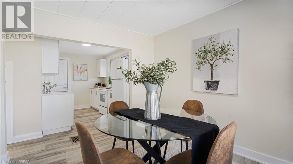 Property at 248 SYDENHAM Street image 4