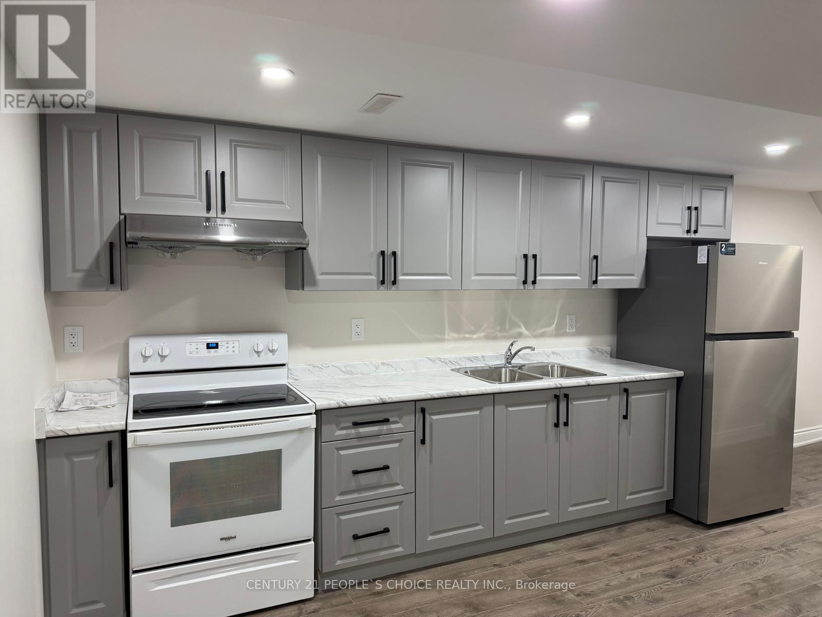 6862 Darcel Avenue, Mississauga (Malton), Ontario  L4T 2W5 - Photo 31 - W12122060
