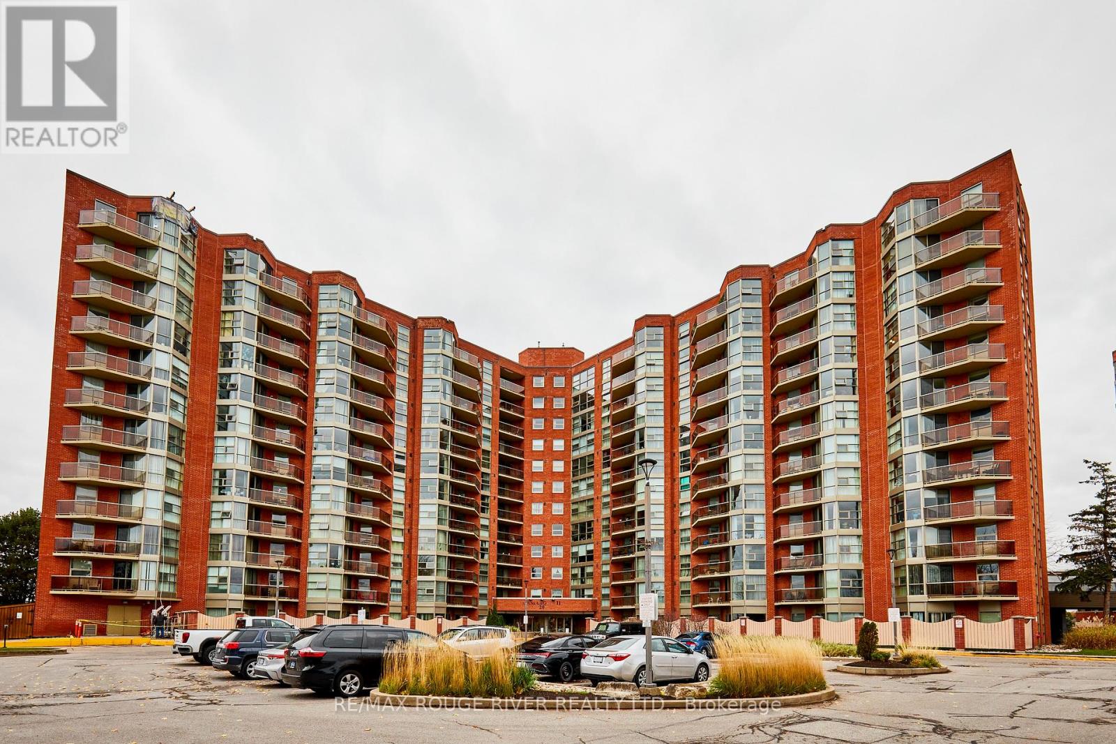 Property at 716 - 20 DEAN PARK ROAD image 2