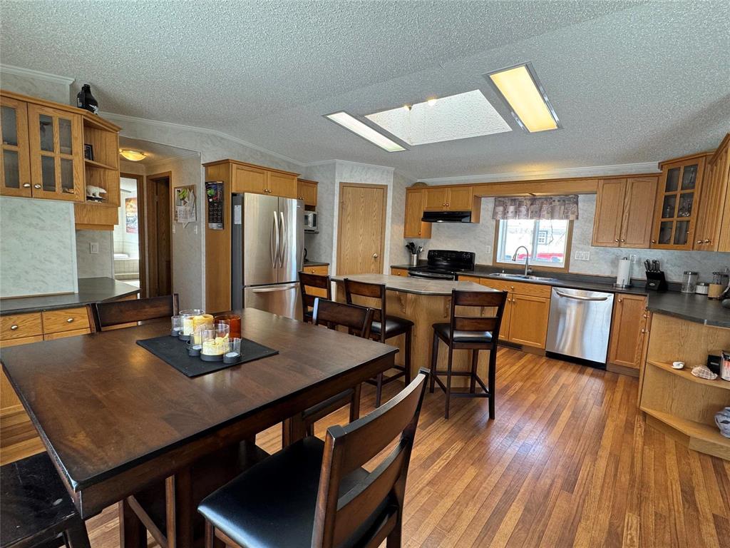 350 2nd Avenue E, Minitonas, Manitoba  R0L 1G0 - Photo 11 - 202505379