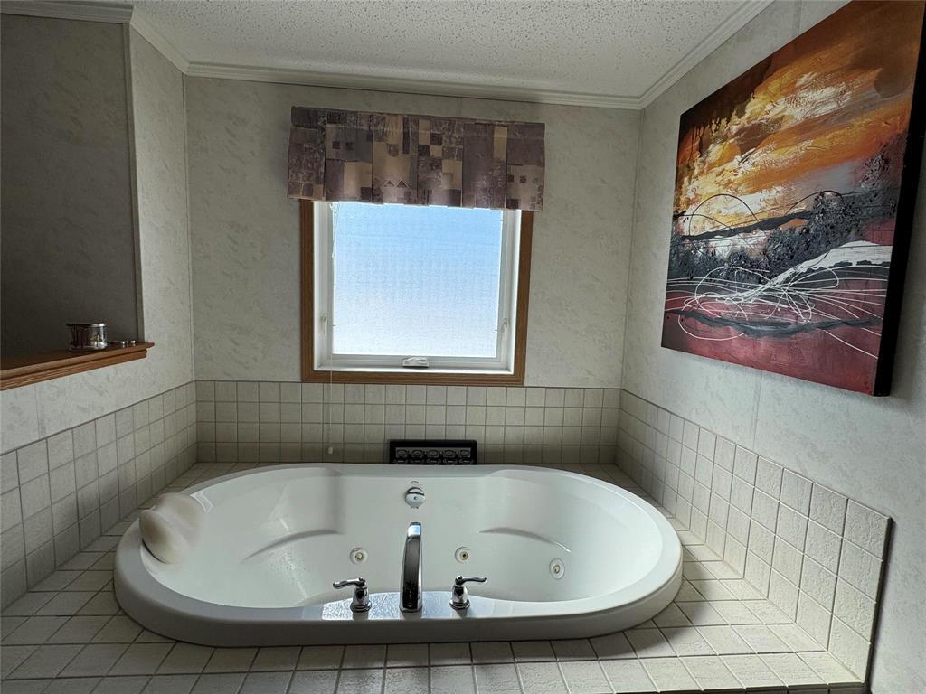 350 2nd Avenue E, Minitonas, Manitoba  R0L 1G0 - Photo 14 - 202505379