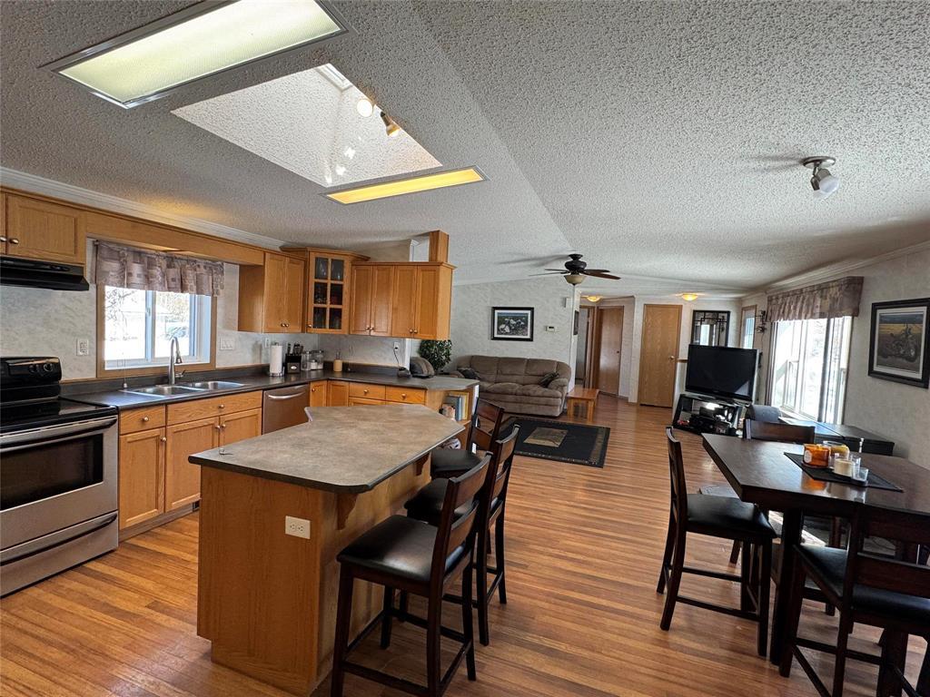 350 2nd Avenue E, Minitonas, Manitoba  R0L 1G0 - Photo 9 - 202505379