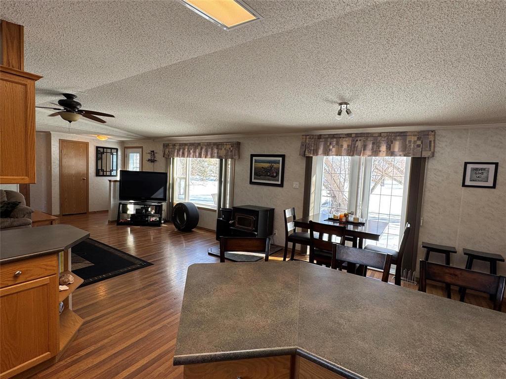 350 2nd Avenue E, Minitonas, Manitoba  R0L 1G0 - Photo 8 - 202505379