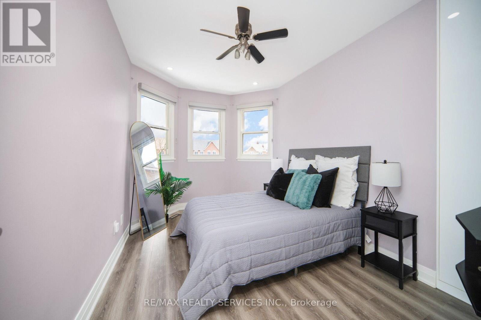 24 Neville Crescent, Brampton, Ontario  L6S 5L1 - Photo 28 - W12118293