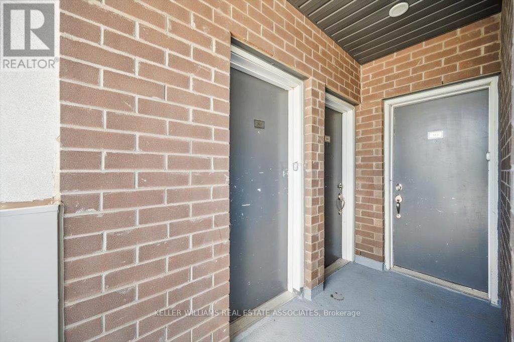 Property at 204 - 3058 SIXTH LINE image 2