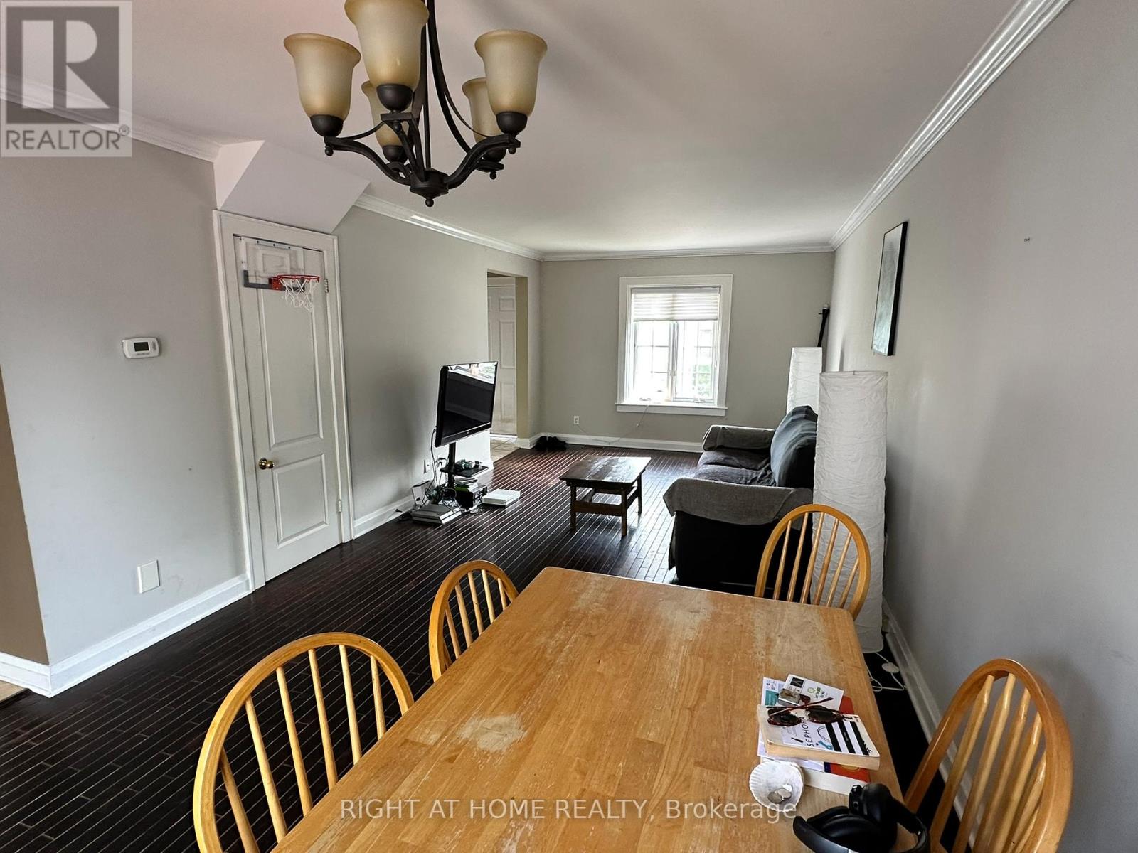 5893 Prospect Street, Niagara Falls, Ontario  L2G 1G9 - Photo 8 - X12122073