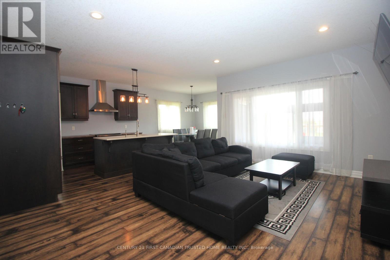 29 Hedges Court, St. Thomas, Ontario  N5R 6G4 - Photo 9 - X12121130